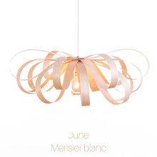 Charger l'image dans la galerie, Luminaires en Bois fabriquées à la main